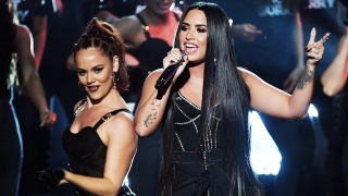Sorry Not Sorry (Live From The 2017 American Music Awards) - Demi Lovato